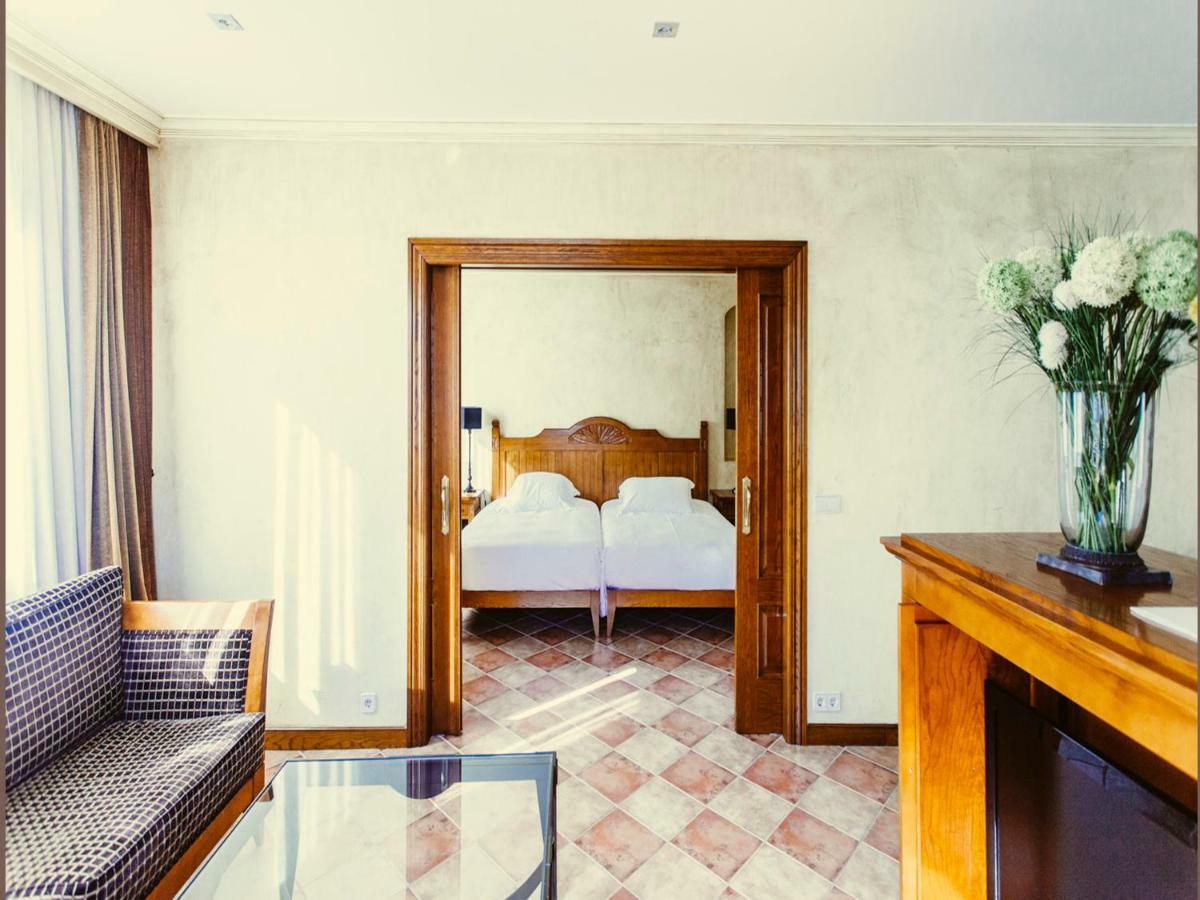 Hotel Maher Cintruénigo Extérieur photo